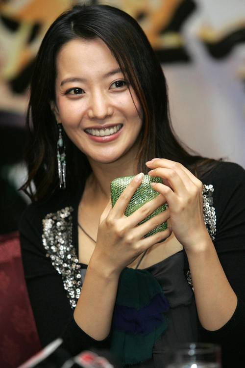 金喜善有几个绯闻(金喜善的绯闻有哪些)