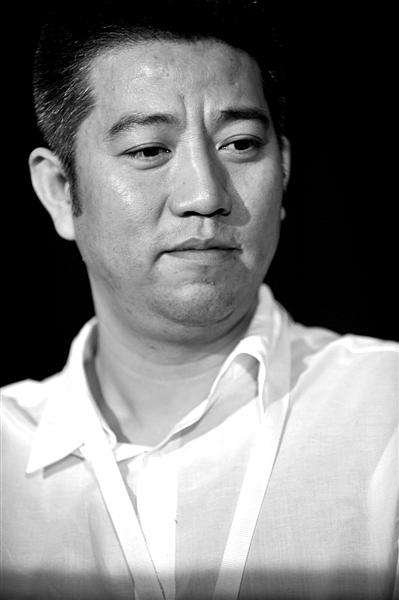 蒋勤勤悼念初恋李大为反被骂惨(蒋勤勤悼念李大为视频)
